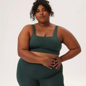 girlfriend collective Moss Tommy Cropped Bra